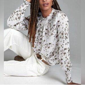 Cloth & stone / anthropologie Smocked Neck Floral Long-Sleeve Blouse
